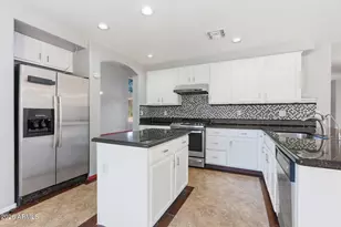 1166 E Stottler Dr, Gilbert, AZ 85296 - Photo 16