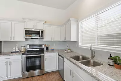 17808 N 145th Circle, Surprise, AZ 85374 - Photo 10