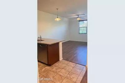2330 E Huntington Drive #103, Phoenix, AZ 85040 - Photo 2