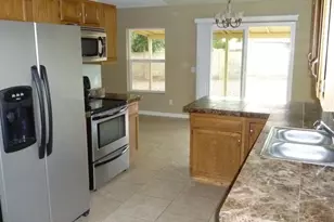 608 S San Marcos Ct, Gilbert, AZ 85296 - Photo 2