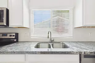 945 N Central Dr, Chandler, AZ 85224 - Photo 8