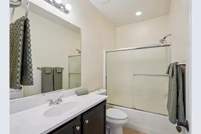 12600 W Rosewood Lane, Peoria, AZ 85383 - Photo 16