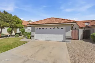 1308 W Starfish Dr, Gilbert, AZ 85233 - Photo 2
