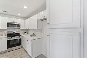 13415 N 20th St, Phoenix, AZ 85022 - Photo 12
