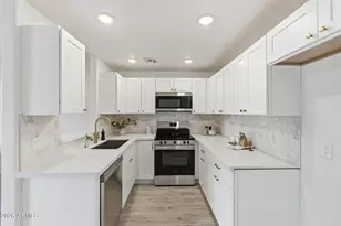 13415 N 20th St, Phoenix, AZ 85022 - Photo 2