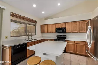 1038 S Palomino Creek Drive, Gilbert, AZ 85296 - Photo 2