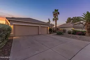 1038 S Palomino Creek Dr, Gilbert, AZ 85296 - Photo 8