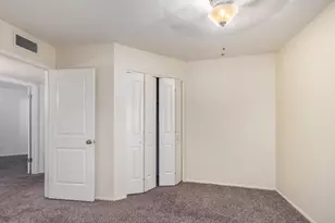 7027 S 43rd Way, Phoenix, AZ 85042 - Photo 6