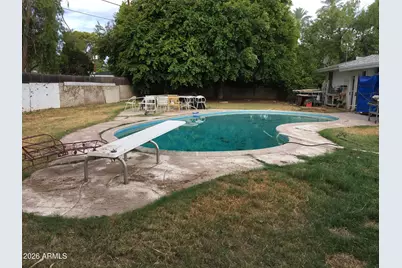 323 E Rose Lane, Phoenix, AZ 85012 - Photo 8