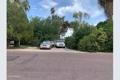 323 E Rose Lane, Phoenix, AZ 85012 - Photo 2