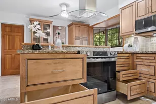 2038 E Solano Dr, Phoenix, AZ 85016 - Photo 14