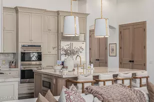 2816 E Clark Dr, Gilbert, AZ 85297 - Photo 16