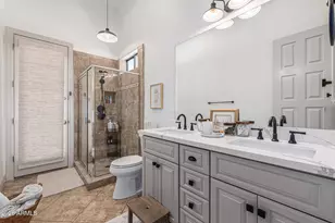 2816 E Clark Dr, Gilbert, AZ 85297 - Photo 40