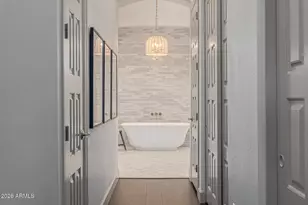 2816 E Clark Dr, Gilbert, AZ 85297 - Photo 32