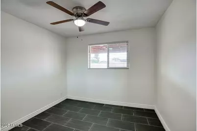 1881 E Concorda Drive, Tempe, AZ 85282 - Photo 16