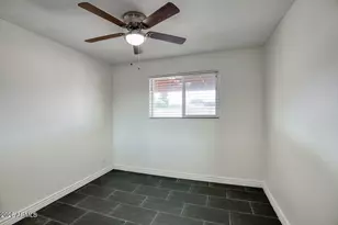 1881 E Concorda Dr, Tempe, AZ 85282 - Photo 12