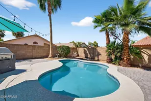 2208 S Peppertree Ct, Gilbert, AZ 85295 - Photo 46