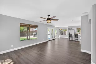 2208 S Peppertree Ct, Gilbert, AZ 85295 - Photo 16