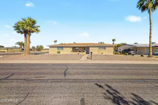 755 N 63rd Pl, Mesa, AZ 85205 - Photo 4
