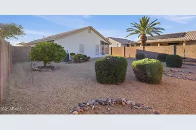 17985 N Coyote Lakes Parkway, Surprise, AZ 85378 - Photo 26