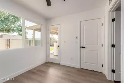 8761 W Meadow Drive, Peoria, AZ 85382 - Photo 10