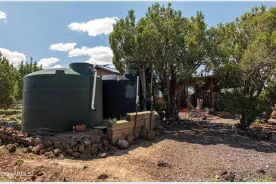 42320 N Walk About Trail, Seligman, AZ 86337 - Photo 16