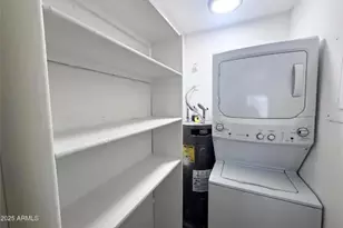 725 W 1st Ave, Mesa, AZ 85210 - Photo 2