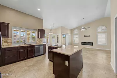 1043 W Iris Drive, Gilbert, AZ 85233 - Photo 10