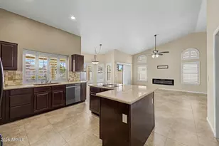 1043 W Iris Dr, Gilbert, AZ 85233 - Photo 10