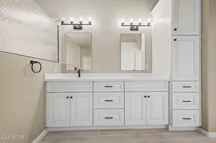 1043 W Iris Dr, Gilbert, AZ 85233 - Photo 20