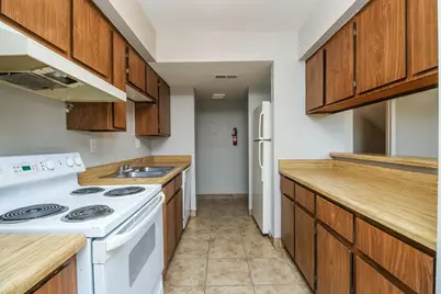 410 E 9th Avenue #Apt 17, Mesa, AZ 85204 - Photo 6