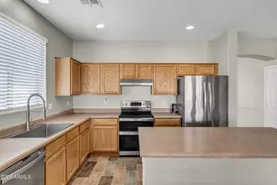 13905 N 159th Dr, Surprise, AZ 85379 - Photo 8