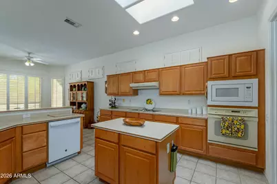 15857 W Sage Trail, Surprise, AZ 85374 - Photo 10