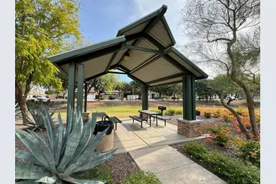 2214 E Chanute Pass, Phoenix, AZ 85040 - Photo 46