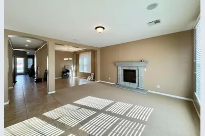 2214 E Chanute Pass, Phoenix, AZ 85040 - Photo 2