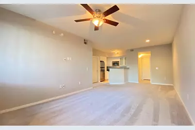 3633 N 3rd Avenue #Unit 1004, Phoenix, AZ 85013 - Photo 2