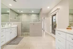 5402 E Laurel Ln, Scottsdale, AZ 85254 - Photo 14