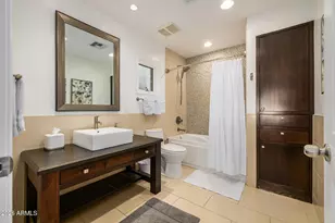 5402 E Laurel Ln, Scottsdale, AZ 85254 - Photo 18