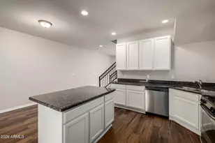 3446 E Avalon Dr, Phoenix, AZ 85018 - Photo 12