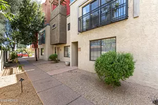 3446 E Avalon Dr, Phoenix, AZ 85018 - Photo 2