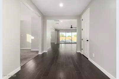 18940 W Mercer Lane, Surprise, AZ 85388 - Photo 10