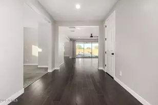 18940 W Mercer Ln, Surprise, AZ 85388 - Photo 10