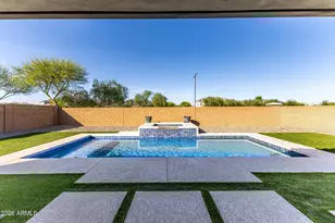 18940 W Mercer Ln, Surprise, AZ 85388 - Photo 40