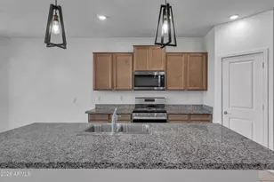 12660 W State Ct, Glendale, AZ 85307 - Photo 8