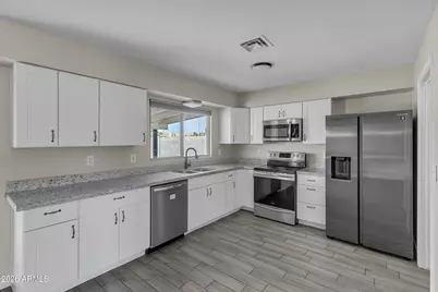 2016 W Hermosa Drive, Tempe, AZ 85282 - Photo 8