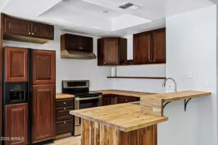 1017 E Maryland Ave, Phoenix, AZ 85014 - Photo 8
