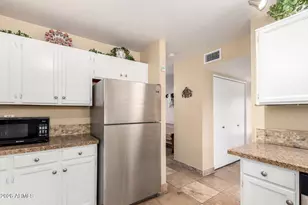 630 E Jensen St, Mesa, AZ 85203 - Photo 12