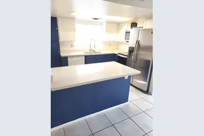 8552 E Indian School Road #Unit D, Scottsdale, AZ 85251 - Photo 4