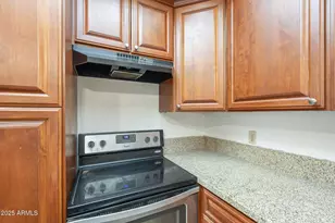 11666 N 28th Dr, Phoenix, AZ 85029 - Photo 6