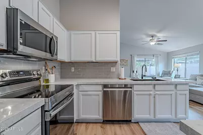 2574 W Sawtooth Way, Queen Creek, AZ 85144 - Photo 2